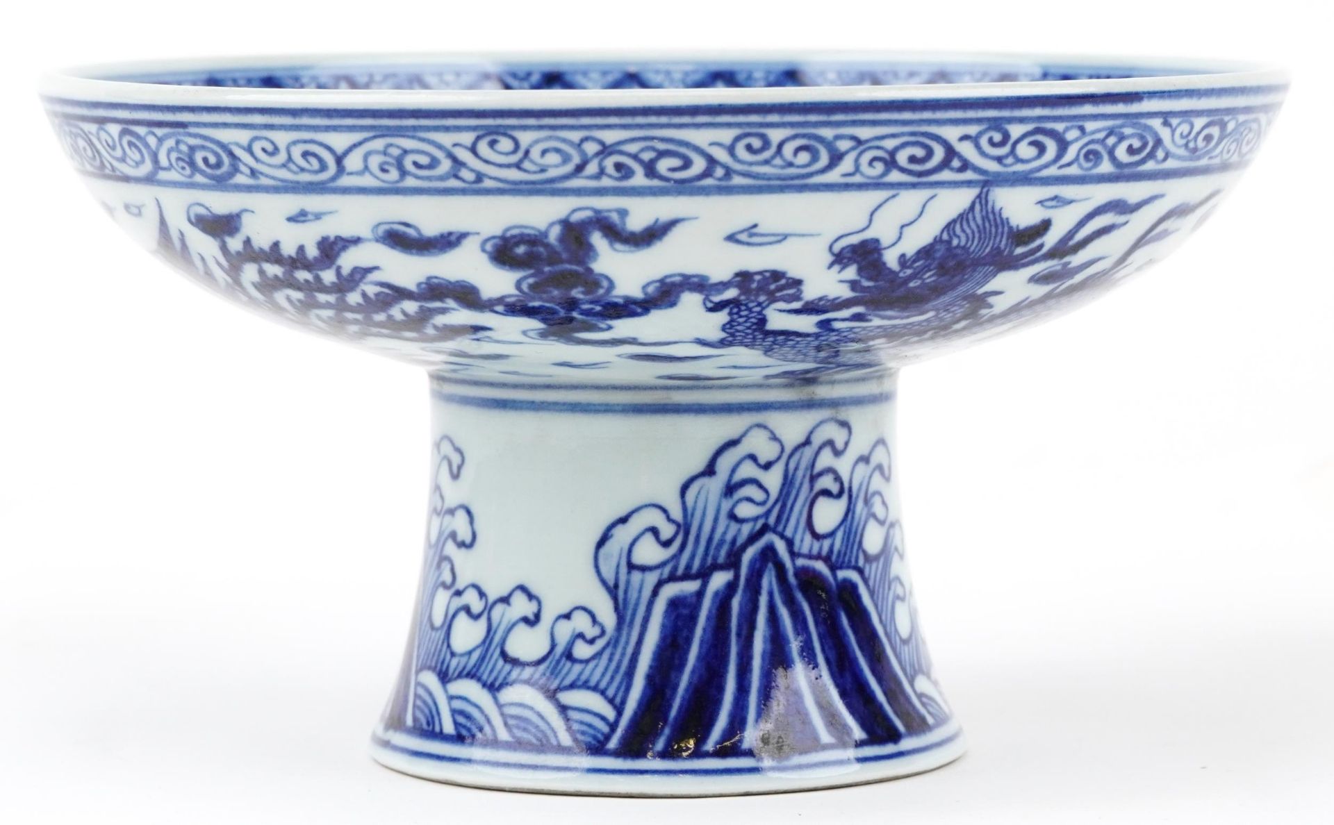 Chinese porcelain stem dish hand painted with dragons and phoenixes amongst clouds, six figure - Image 2 of 5