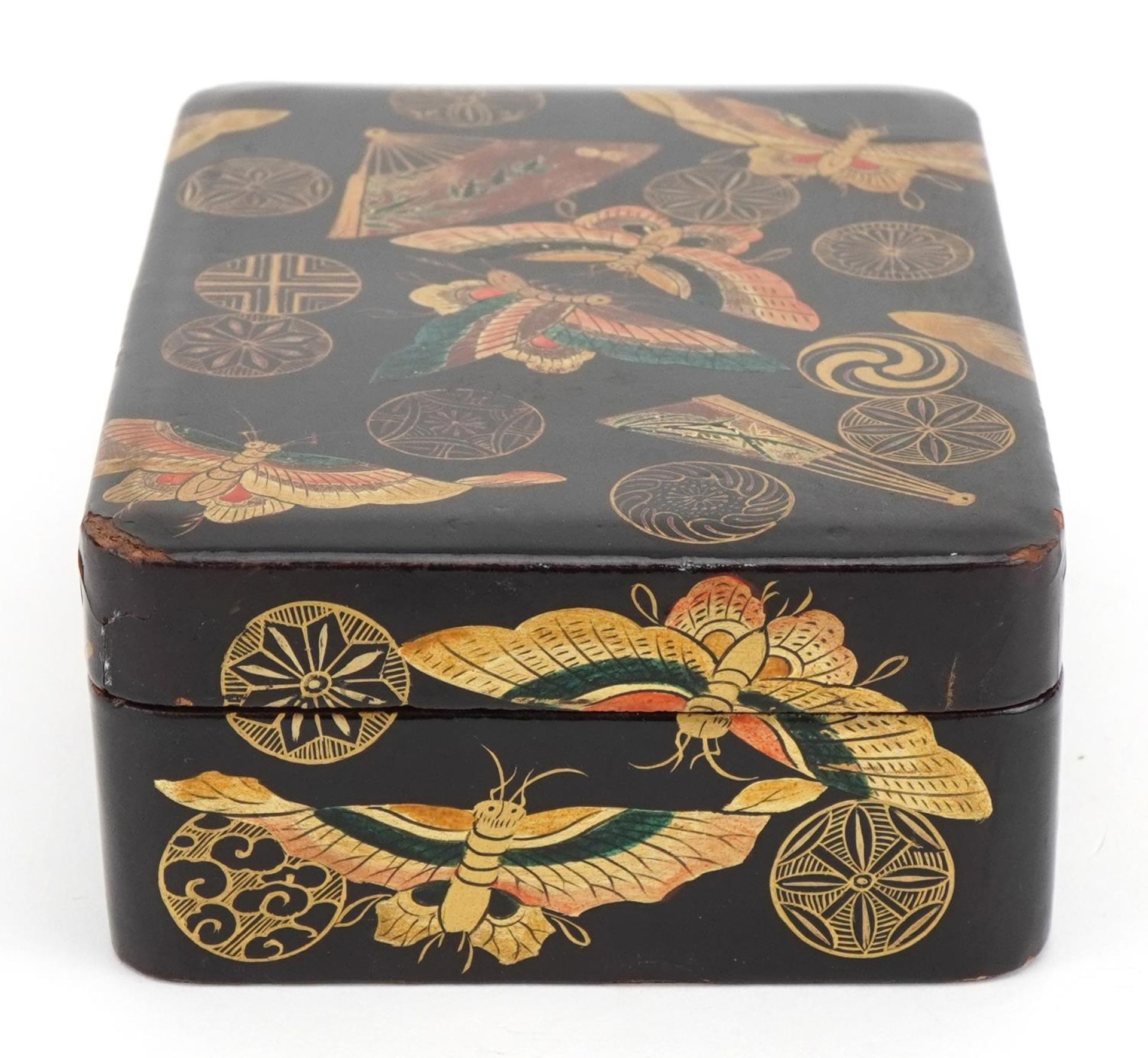 Japanese lacquered box and cover gilded with butterflies amongst fans and stylised roundels, 5cm x - Image 9 of 14