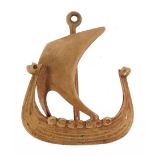 Norwegian 14ct gold Viking long ship charm, 2.2cm high, 2.4g