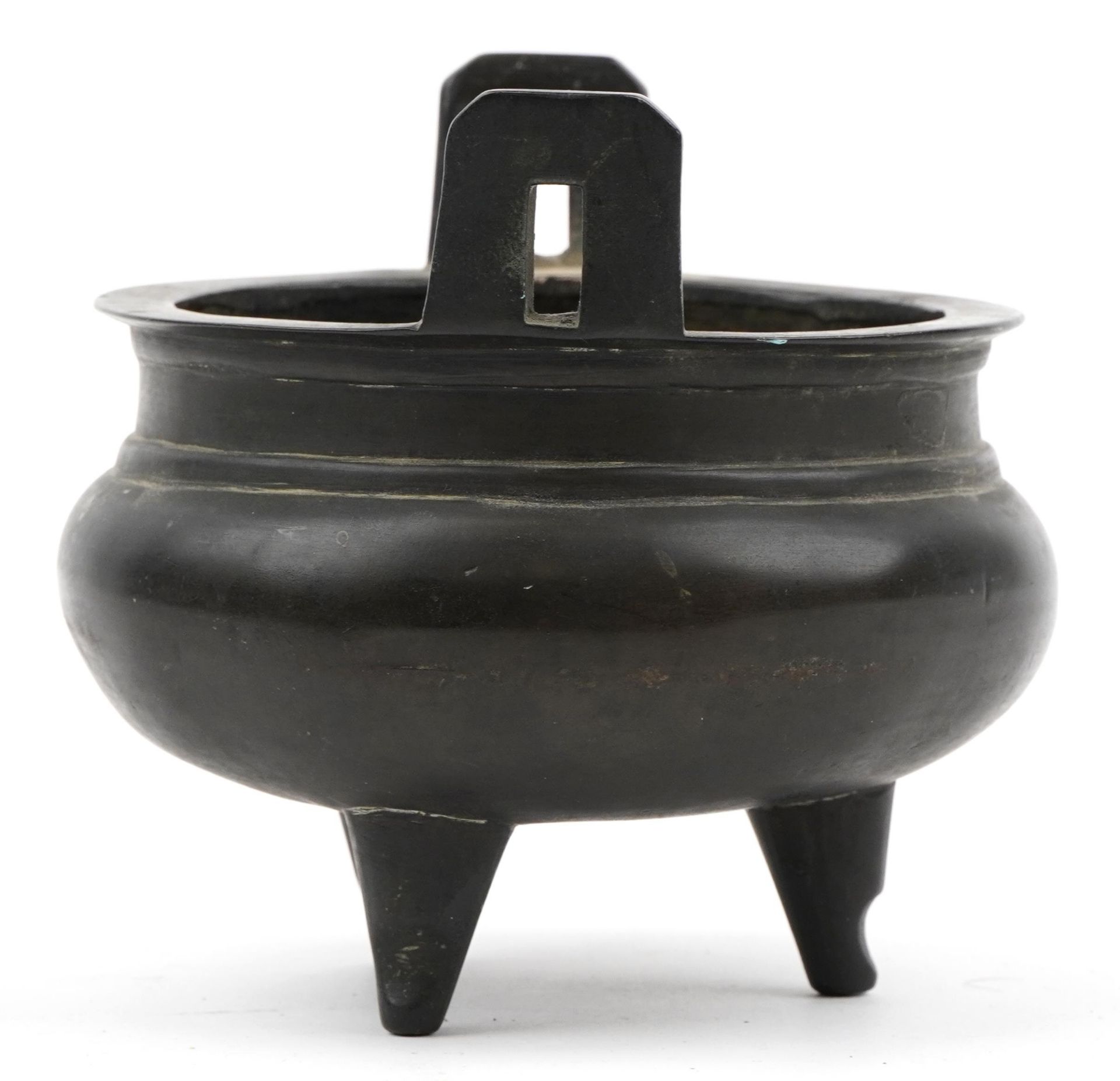 Chinese patinated bronze tripod censer with twin handles, six figure character marks to the base, - Image 8 of 14