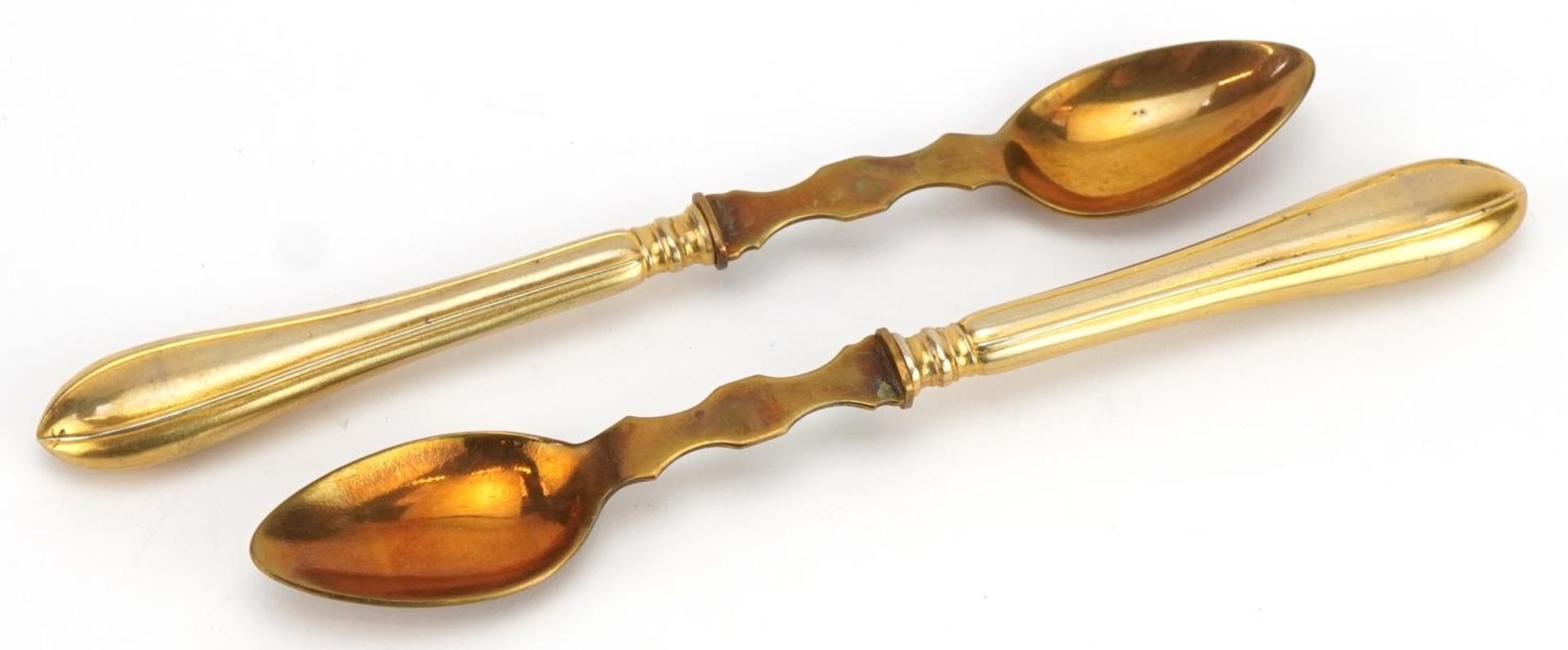 Set of twelve gilt metal spoons impressed THEO housed in a fitted case, 16.5cm in length - Image 3 of 6