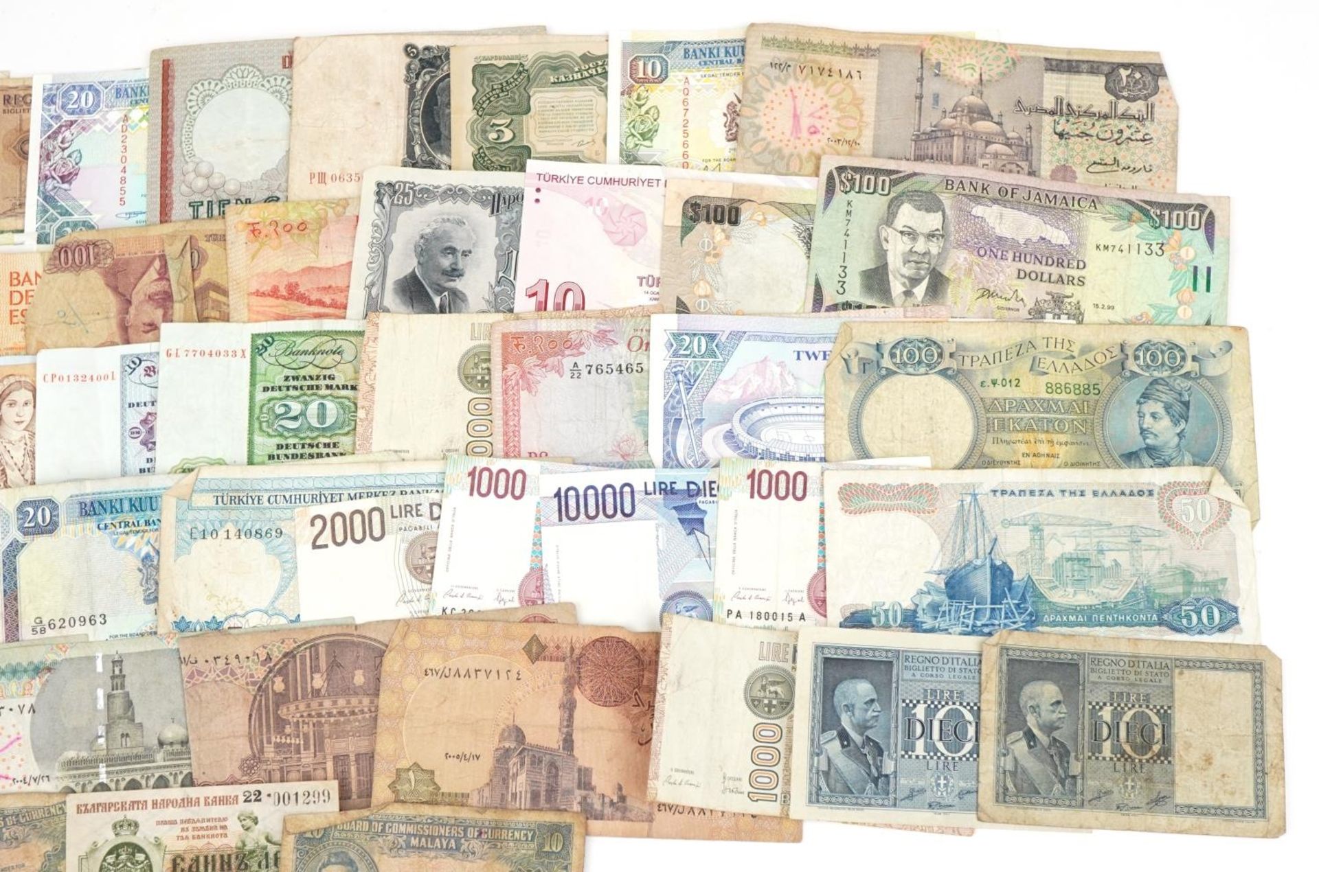 Collection of various world banknotes - Image 3 of 4
