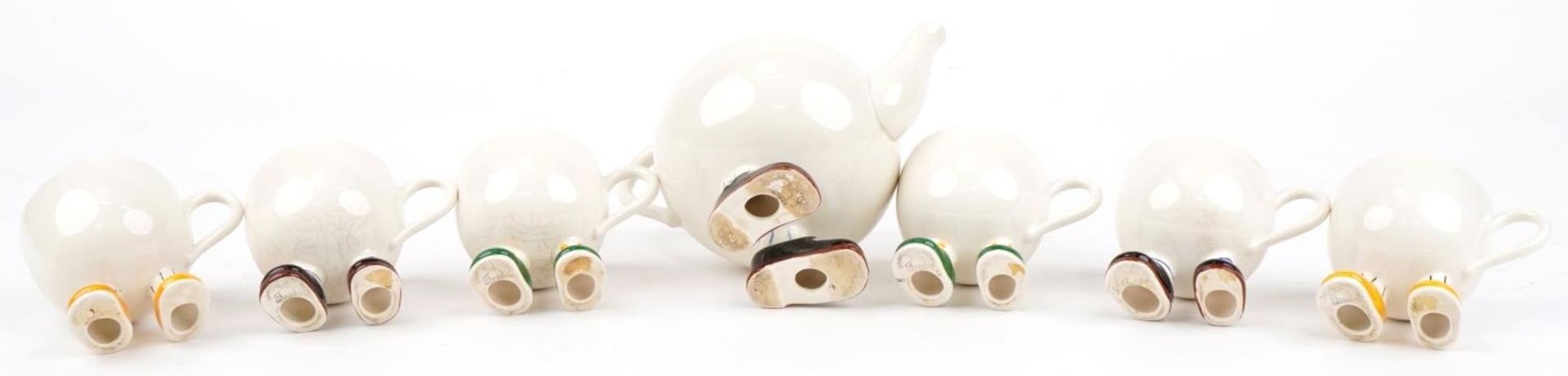Carltonware Walking teaware comprising teapot and six cups, the largest 21cm in length - Image 9 of 12
