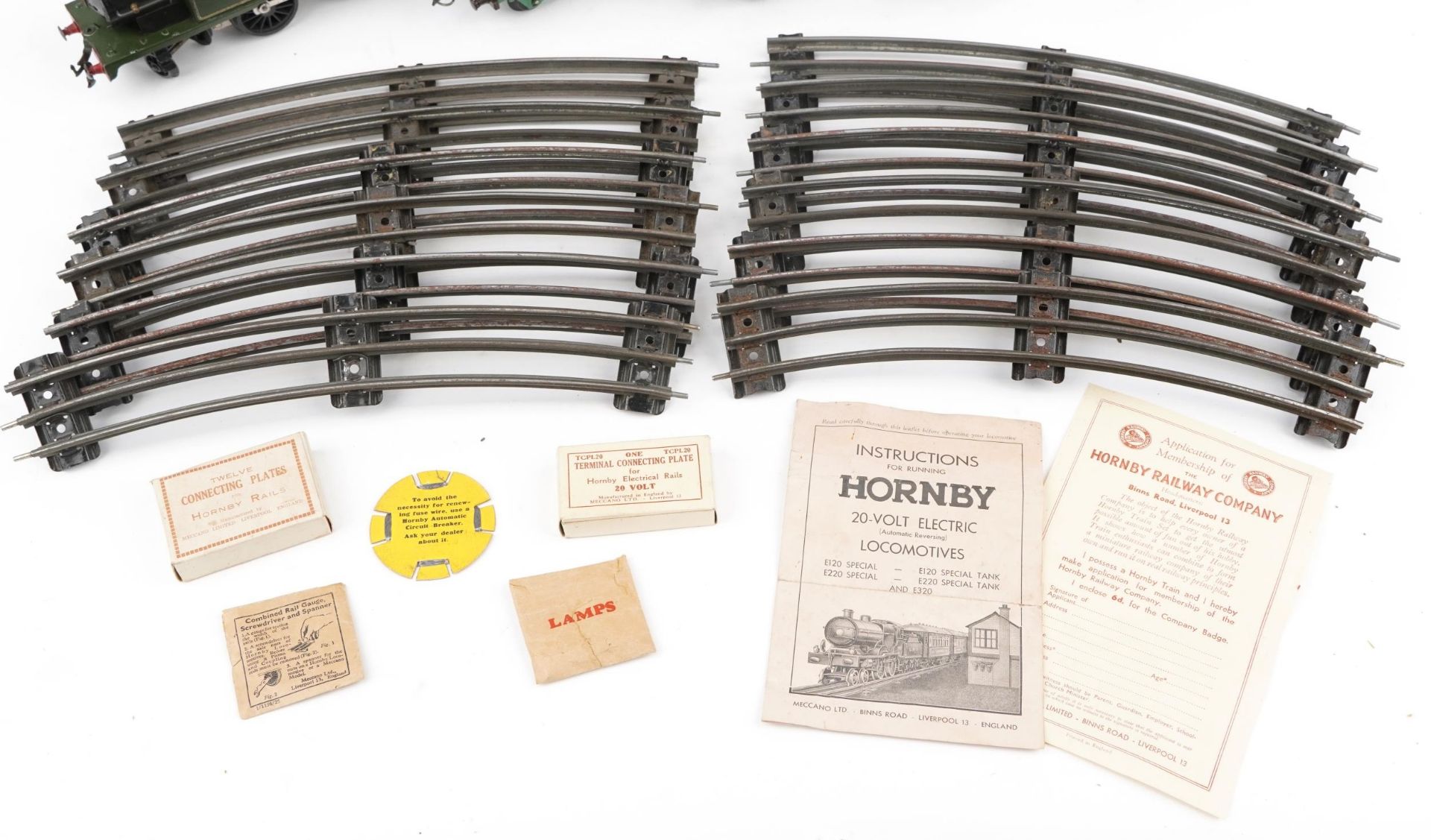 Hornby O gauge tinplate model railway electric tank goods set with box No TS450 - Image 3 of 3