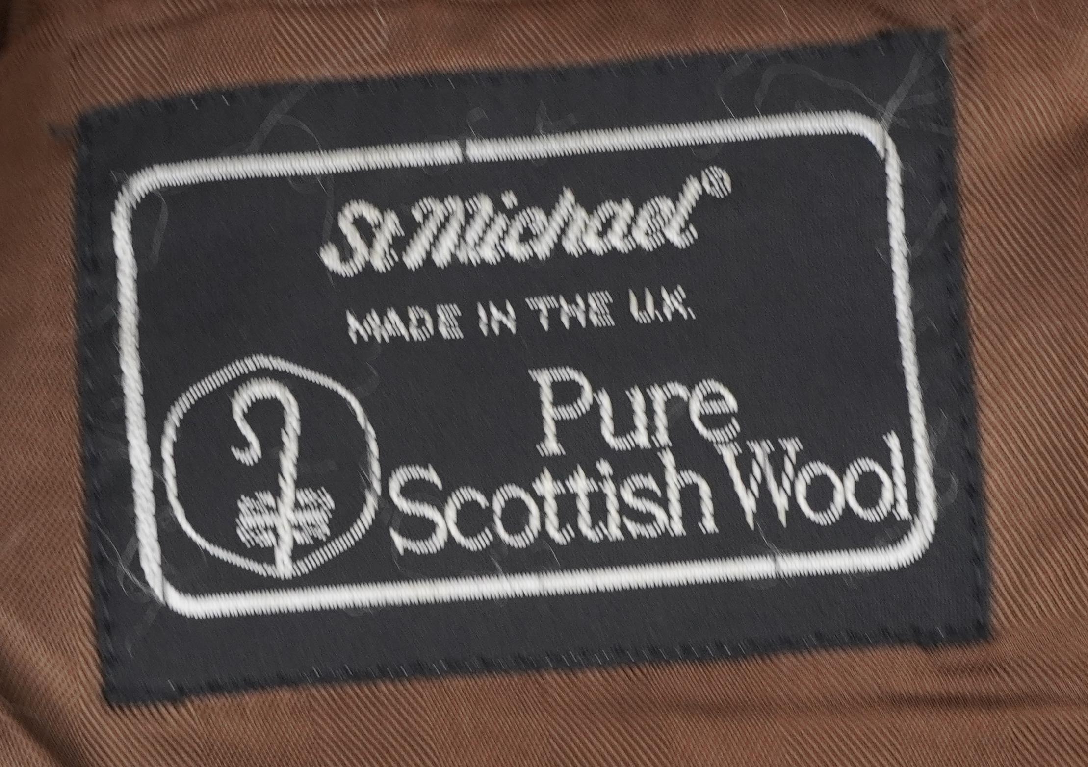 Two Harris tweed gentlemen's pure Scottish wool jackets, 80cm in length - Image 3 of 4