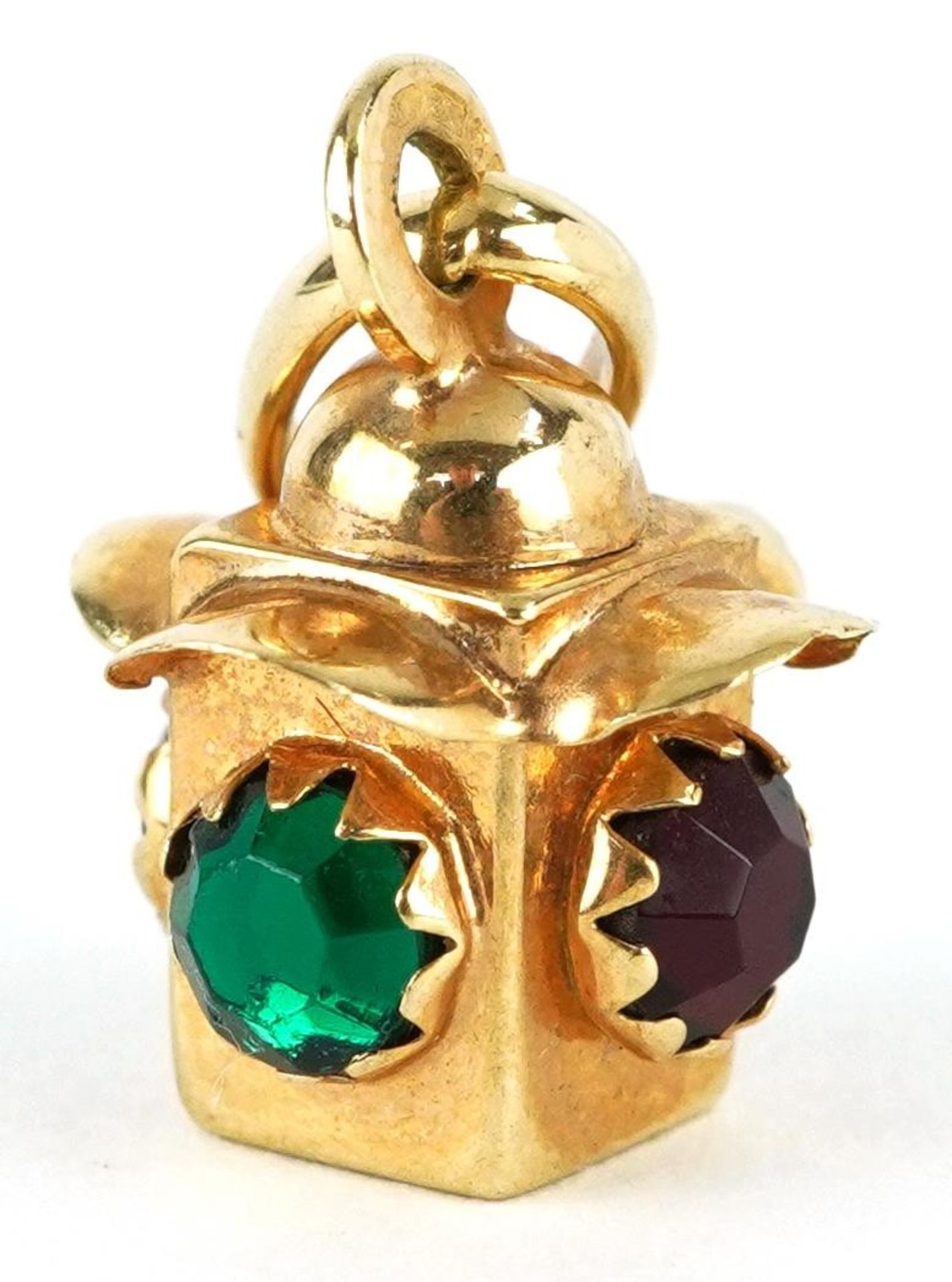 9ct gold lantern charm set with red and green stones, 2.2cm high, 2.0g
