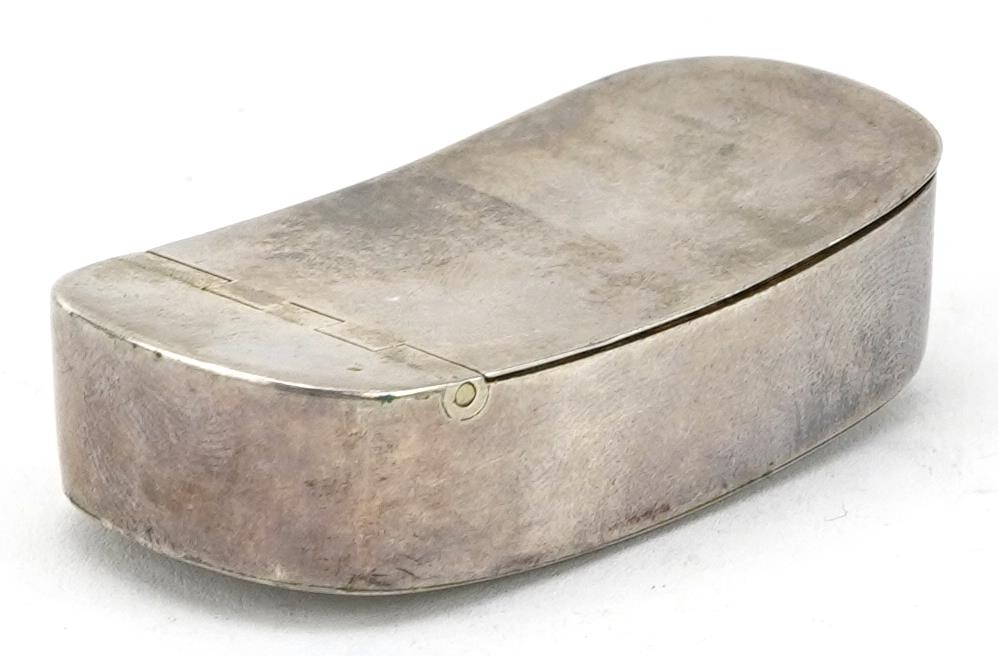 William Boot, George III silver snuff box with gilt interior, Birmingham 1809, 5.2cm in length, 22. - Image 4 of 8