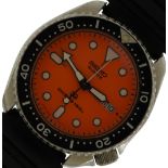 Seiko, gentlemen's Seiko diver's wristwatch with day/date dial, the case numbered 4D0075, 40mm in