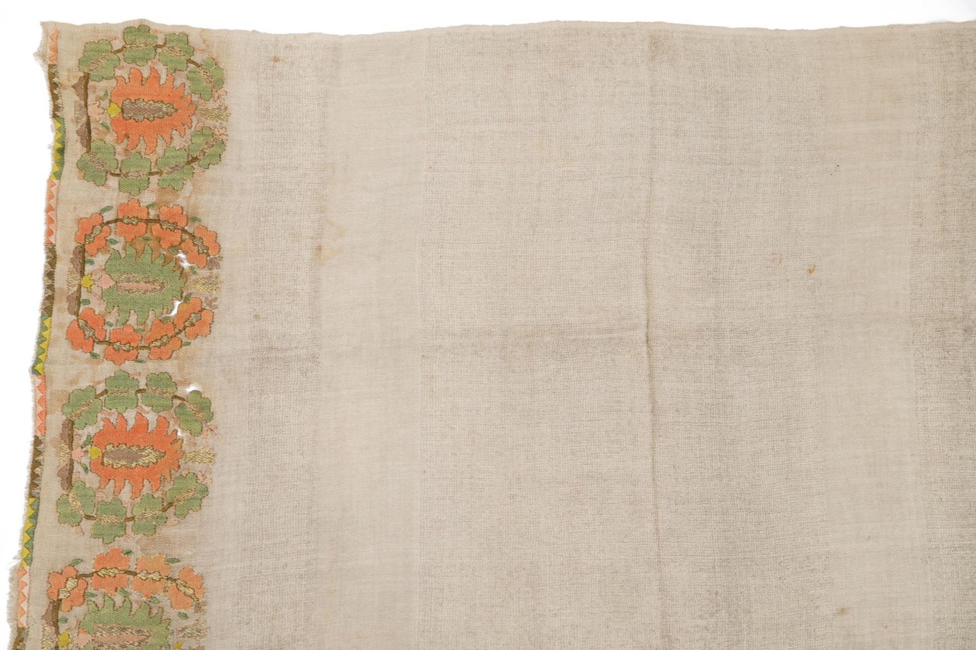 Turkish Ottoman Yaghk cotton and silk textile embroidered with flowers, 130cm x 66cm - Image 4 of 12