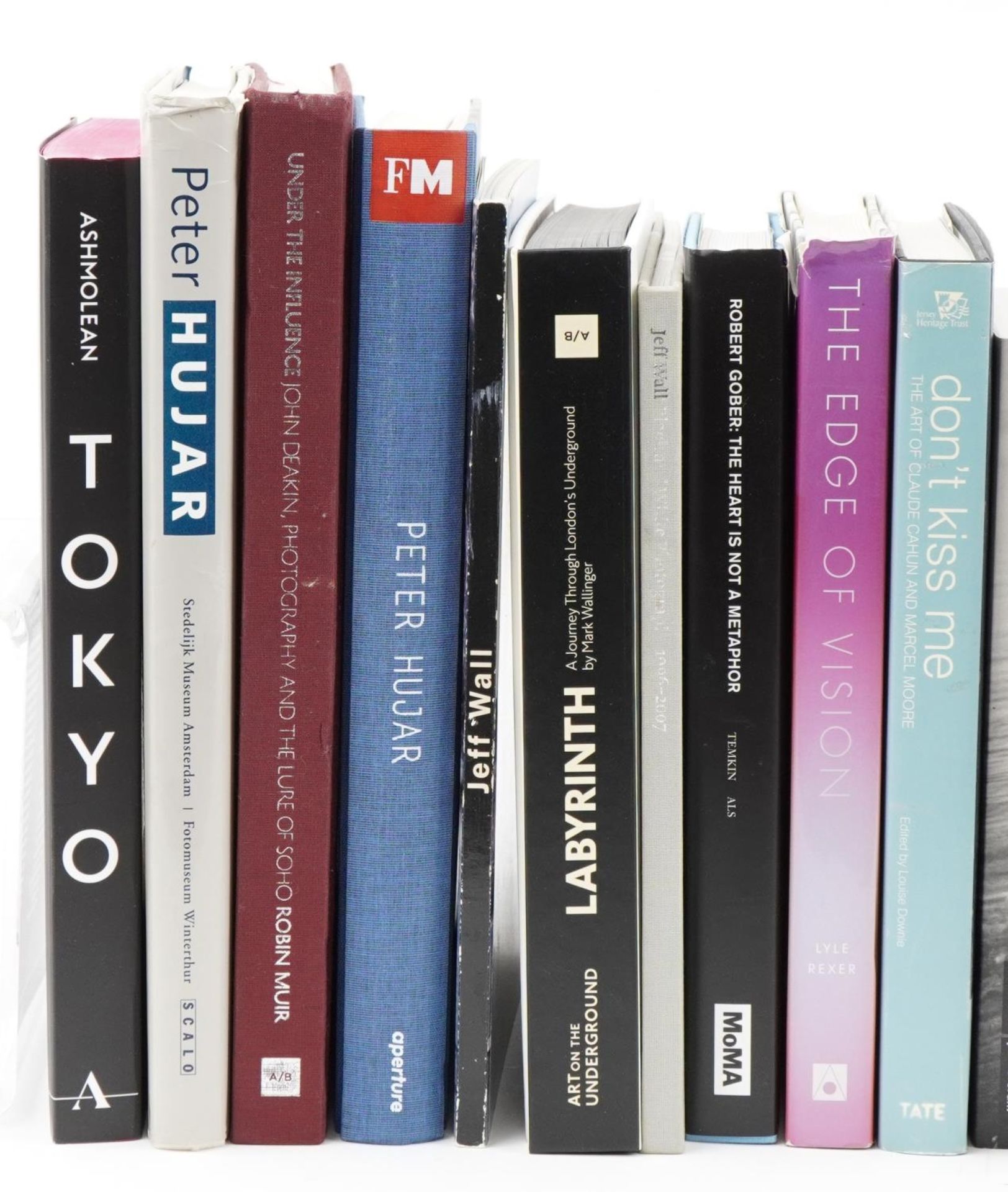 Collection of photography and related books including Frida Kahlo, Her Photos, Araki Tokyo Lucky - Image 2 of 3