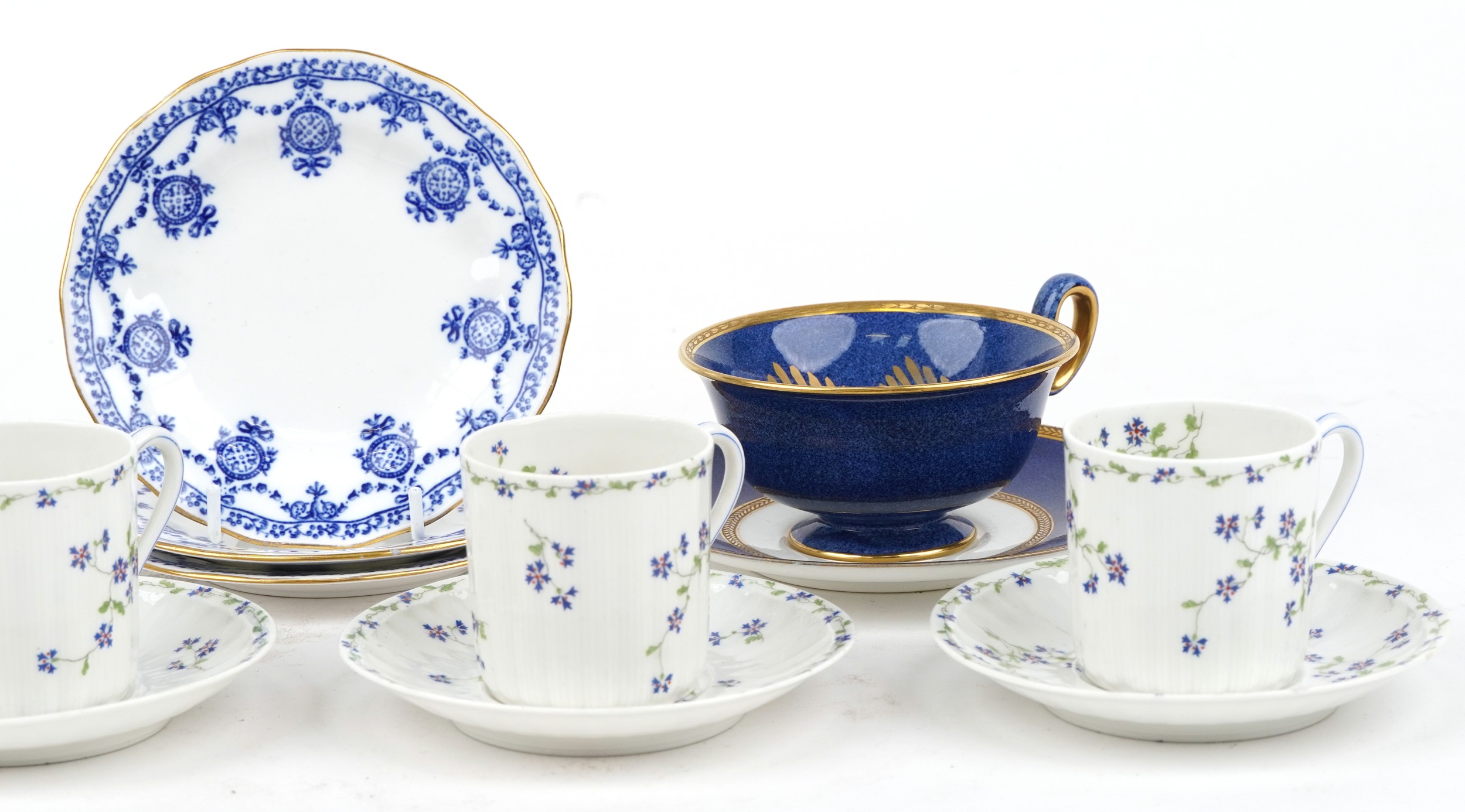 Teaware comprising Theodore Haviland Limoges, Coalport and Wedgwood, the largest 14.5cm in diameter - Image 3 of 4