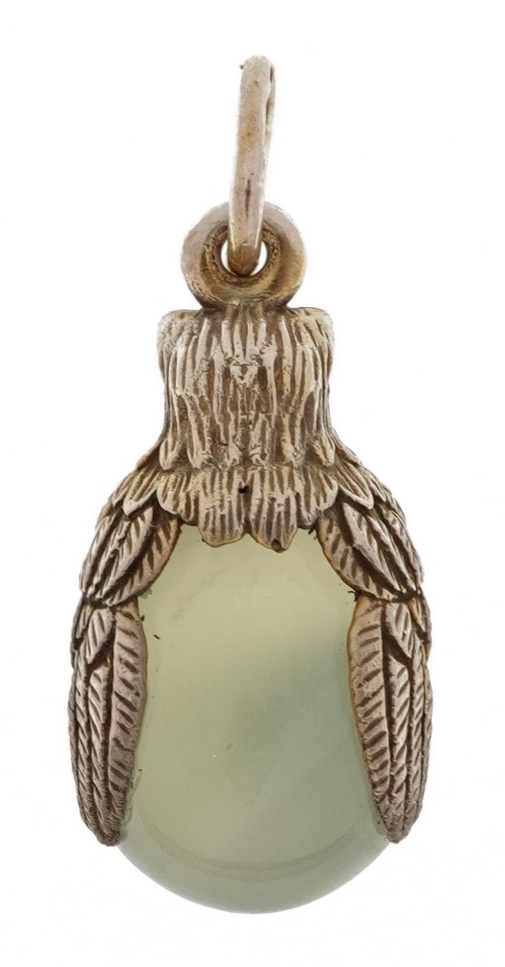 Silver mounted jade egg pendant in the form of an owl, impressed Russian marks, 2.5cm high, 5.4g - Bild 2 aus 3