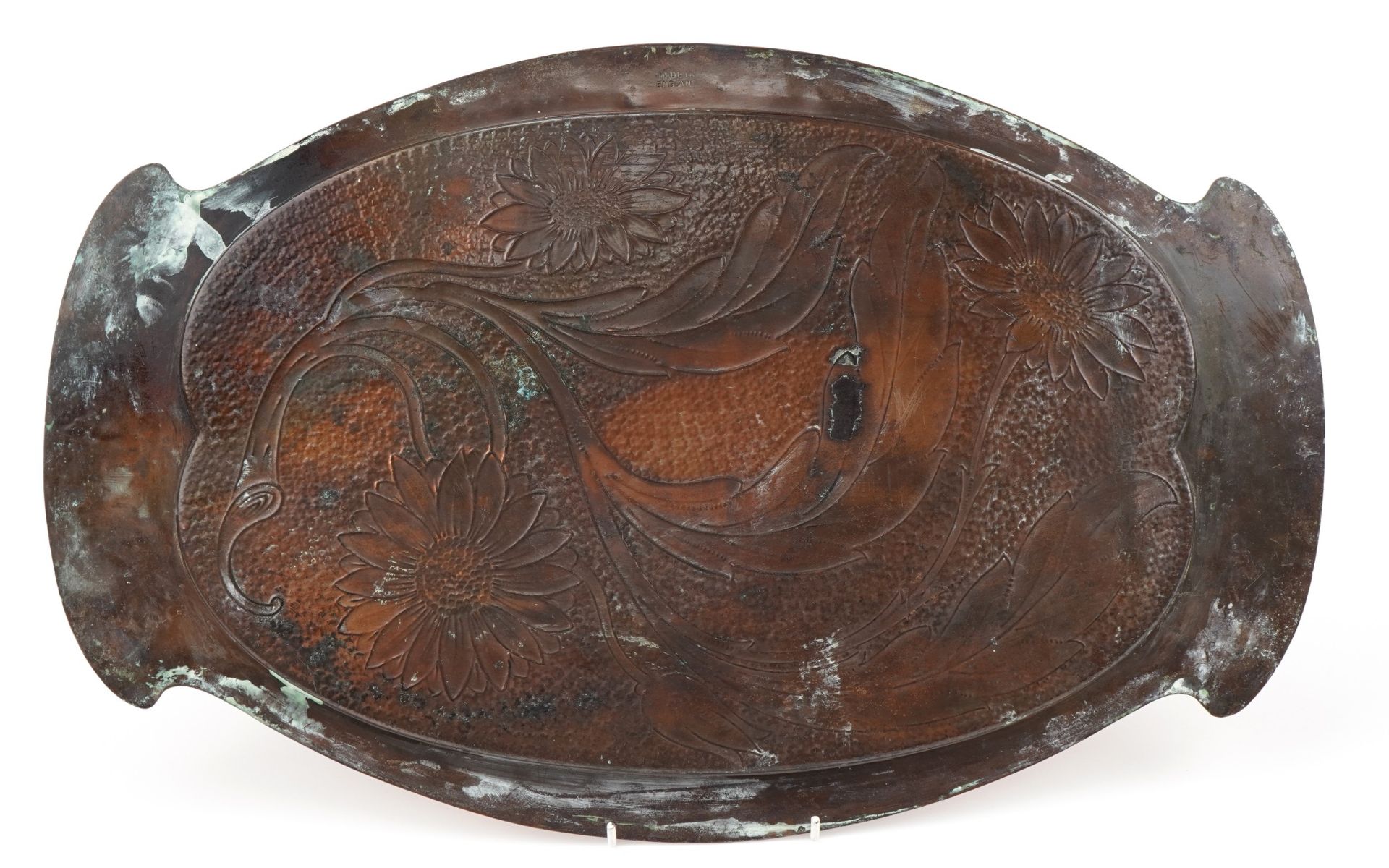 Art Nouveau copper tray engraved with stylized flowers, 51cm wide - Image 4 of 6