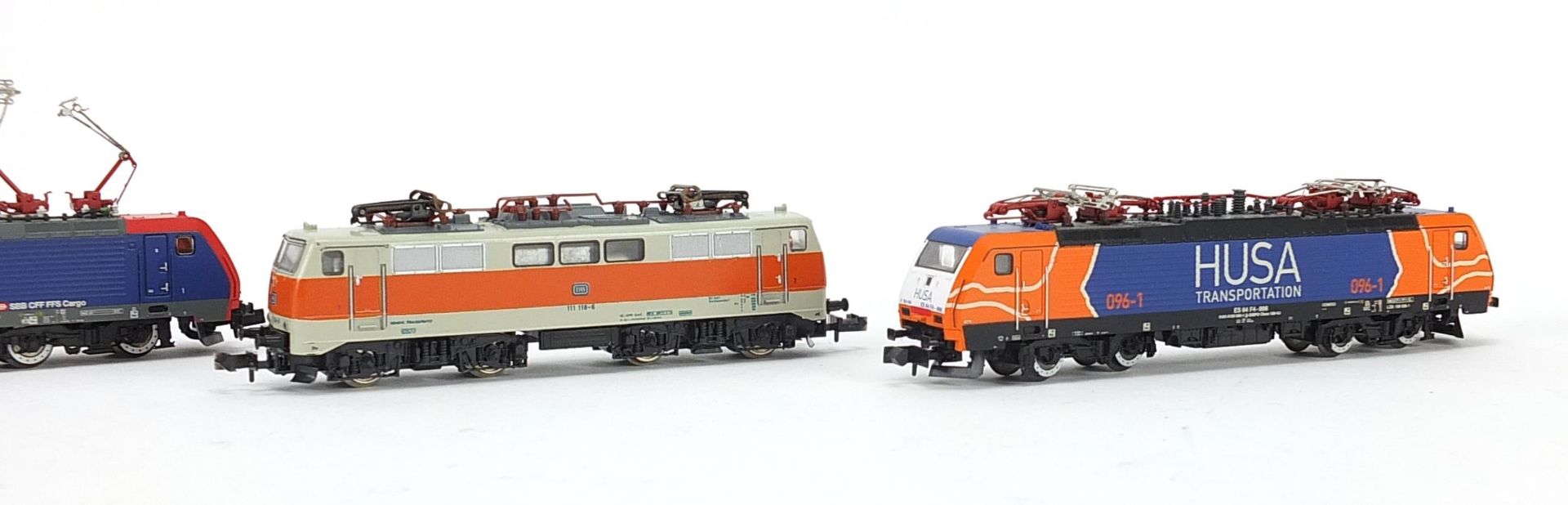 Four Trix and Minitrix N gauge model railway locomotives : For further information on this lot - Image 3 of 5