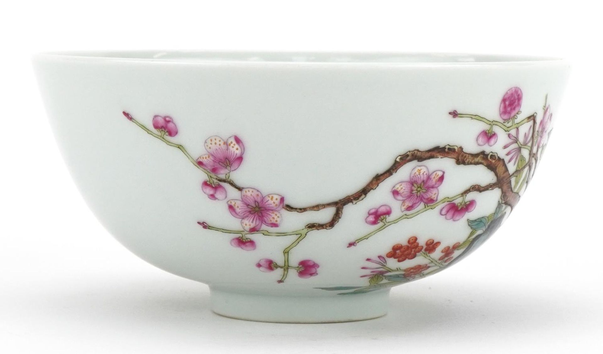 Chinese porcelain bowl finely hand painted in the famille rose palette with two quails amongst - Bild 3 aus 7