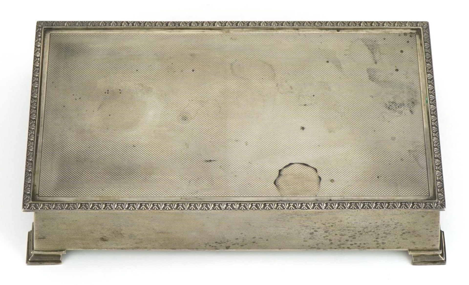 W H Manton Ltd, Art Deco style rectangular silver cigar box with engraved Eastbourne Gazette - Bild 4 aus 7