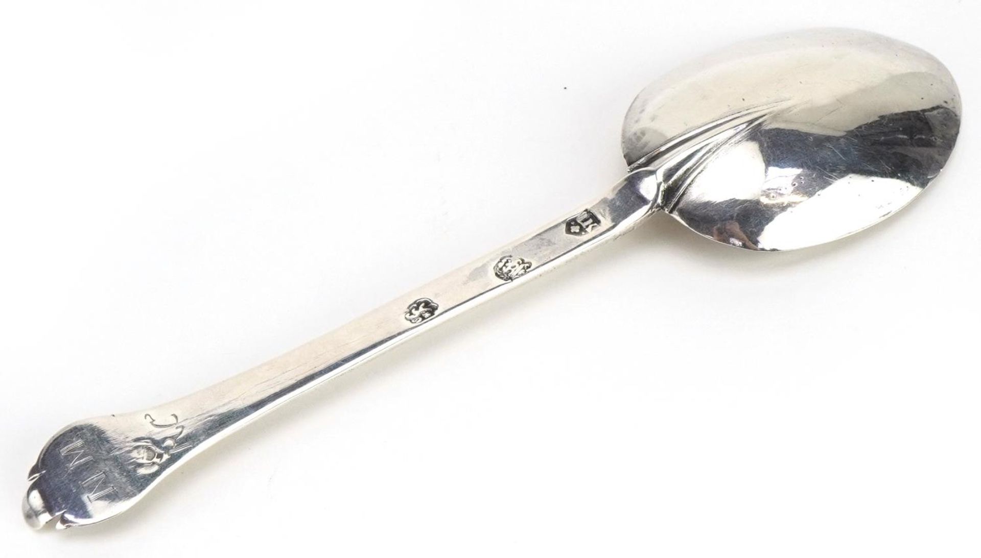 John King, Charles II silver trefid spoon with rat's tail and scratched initials N M over R C, - Image 2 of 4