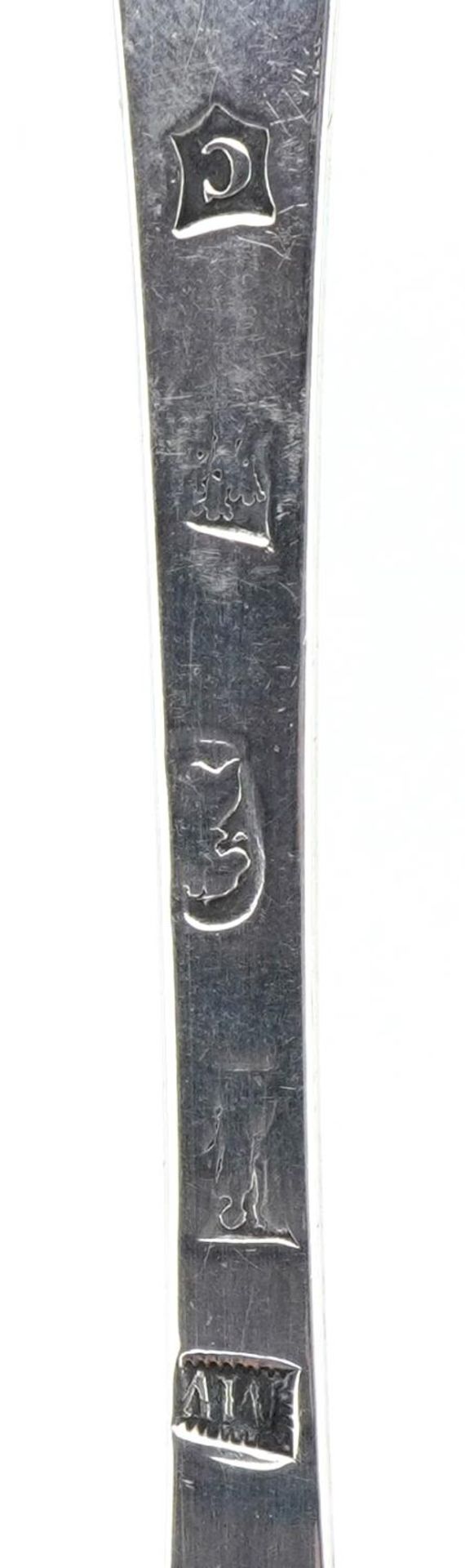 Queen Anne West Country silver trefid spoon with rat's tail and scratched initials N F and dated - Bild 4 aus 4