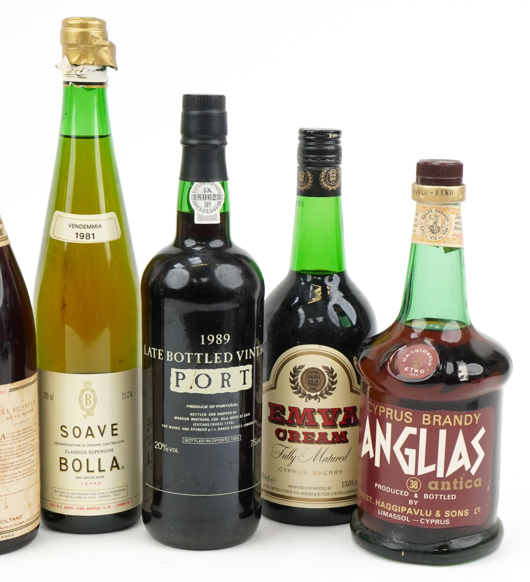 Seven bottles of alcohol including Napoleon brandy, 1967 Chateauneuf Du Pape and 1983 Cabernet - Image 3 of 3