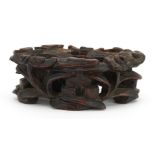 Good Chinese carved hardwood stand, 5.5cm wide : For further information on this lot please visit
