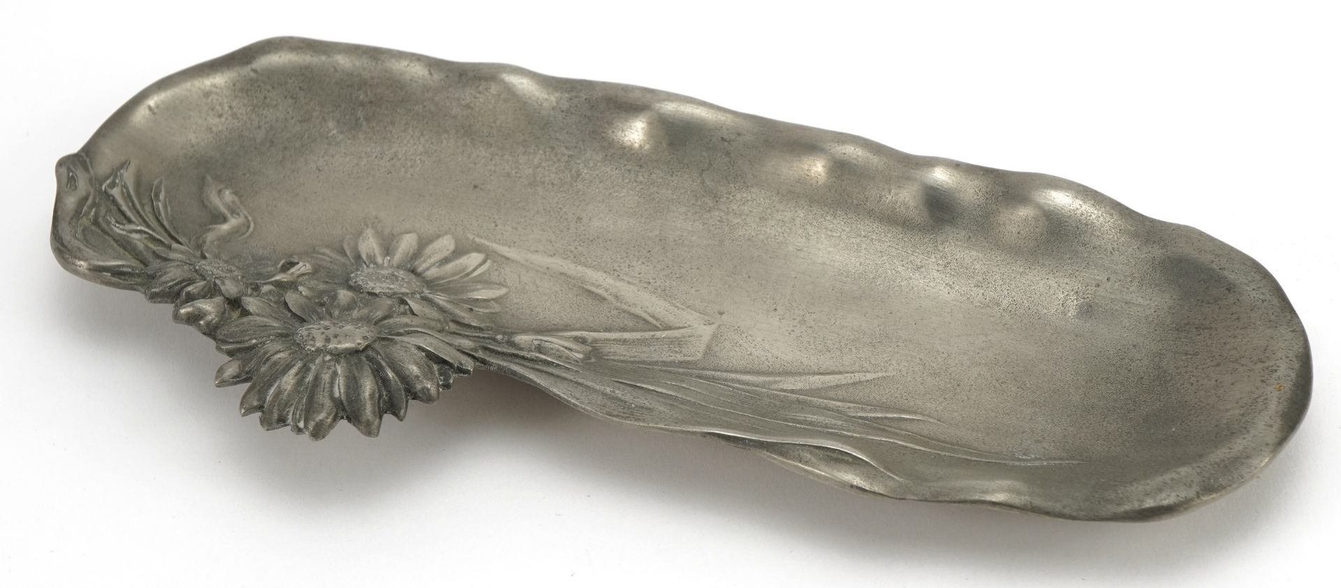 Manner of WMF, German Art Nouveau pewter pen tray decorated in relief with daisies, 22.5cm wide : - Image 2 of 4