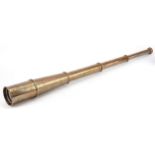 Brass three draw telescope, 28cm in length when closed : For further information on this lot