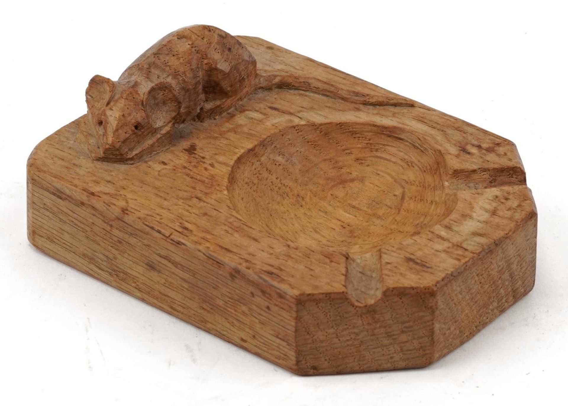 Robert Mouseman Thompson, light oak ashtray carved with signature mouse, 10cm wide : For further