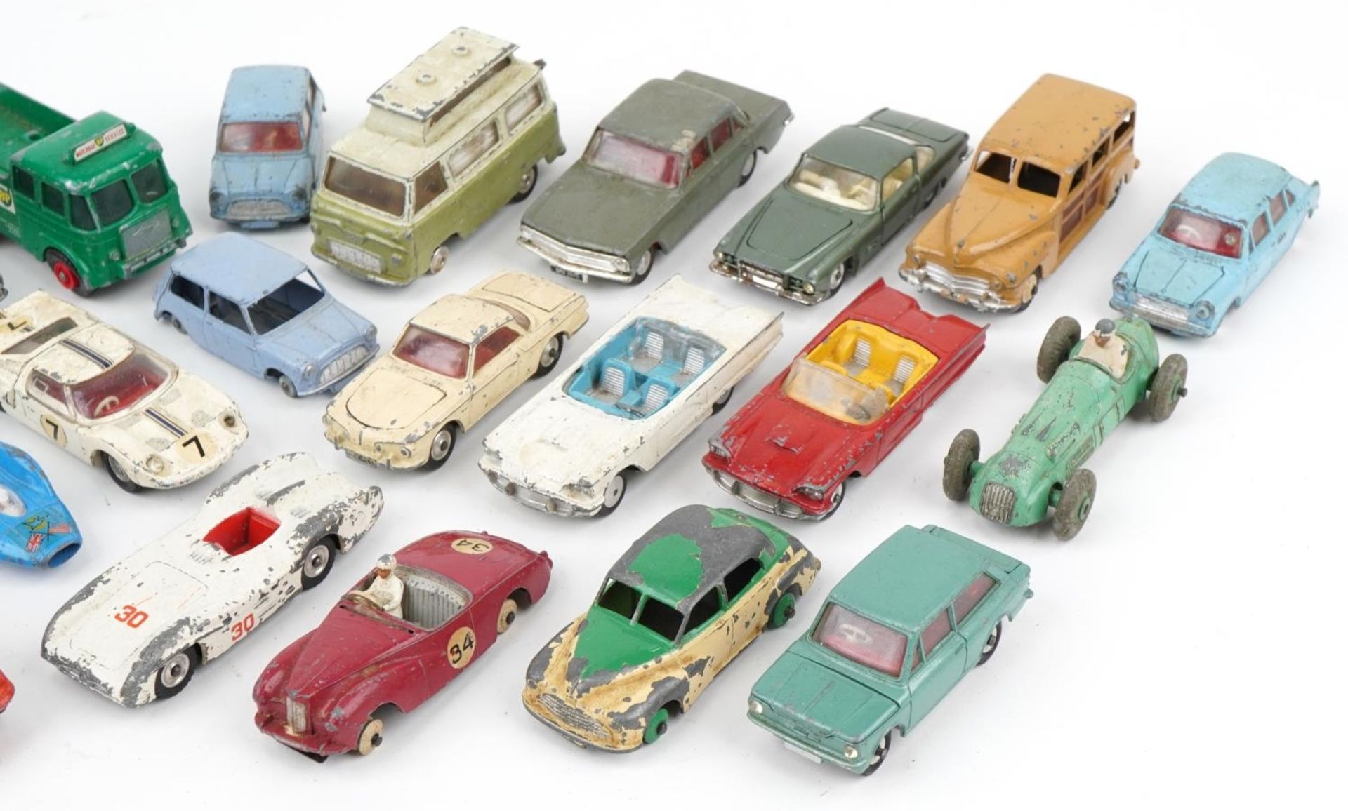 Vintage diecast vehicles including Corgi Toys, Dinky Toys and Dublo Dinky Toys : For further - Image 3 of 3