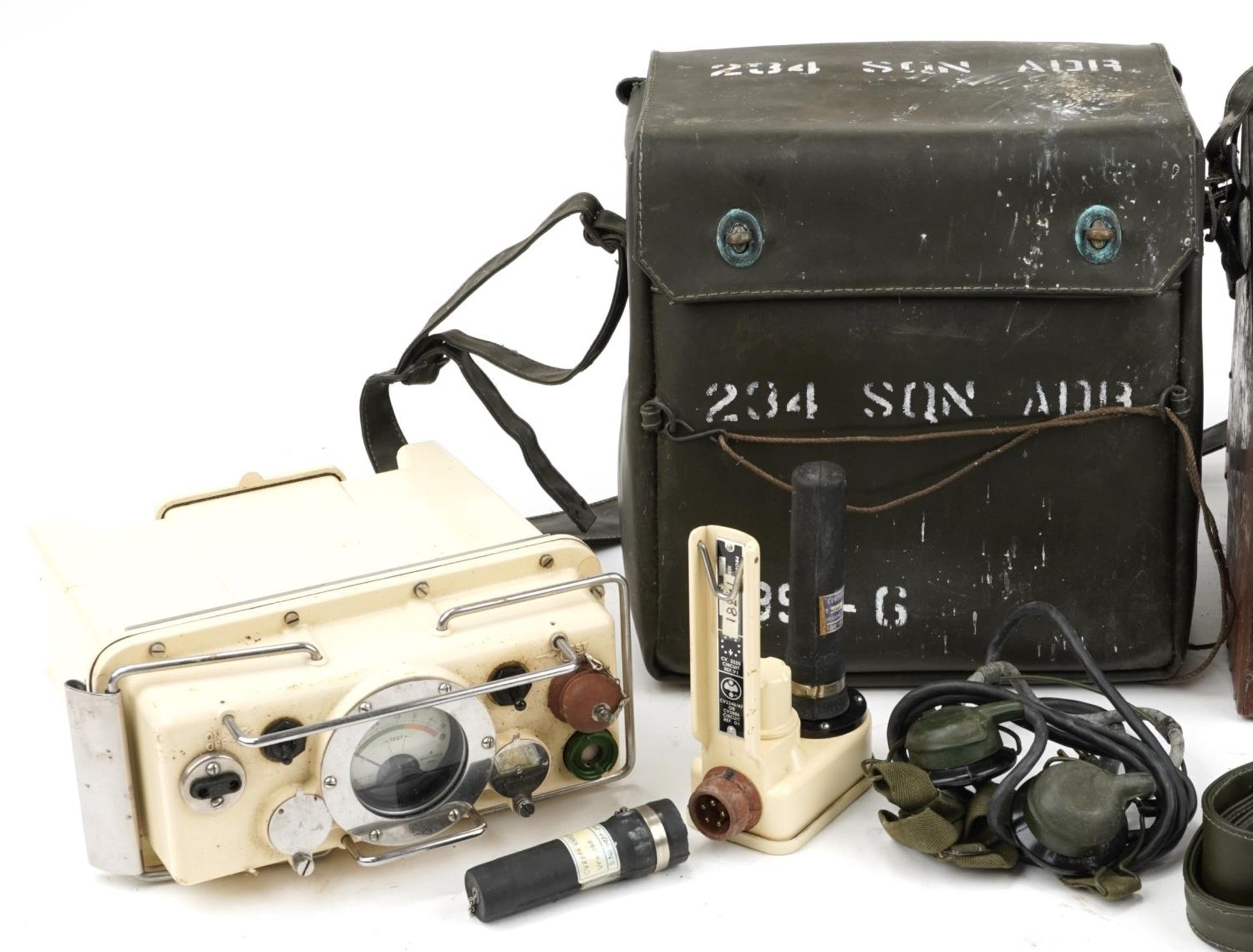 British military interest World War II bubble sextant MK1XA with fitted case together with a Meter - Image 2 of 6