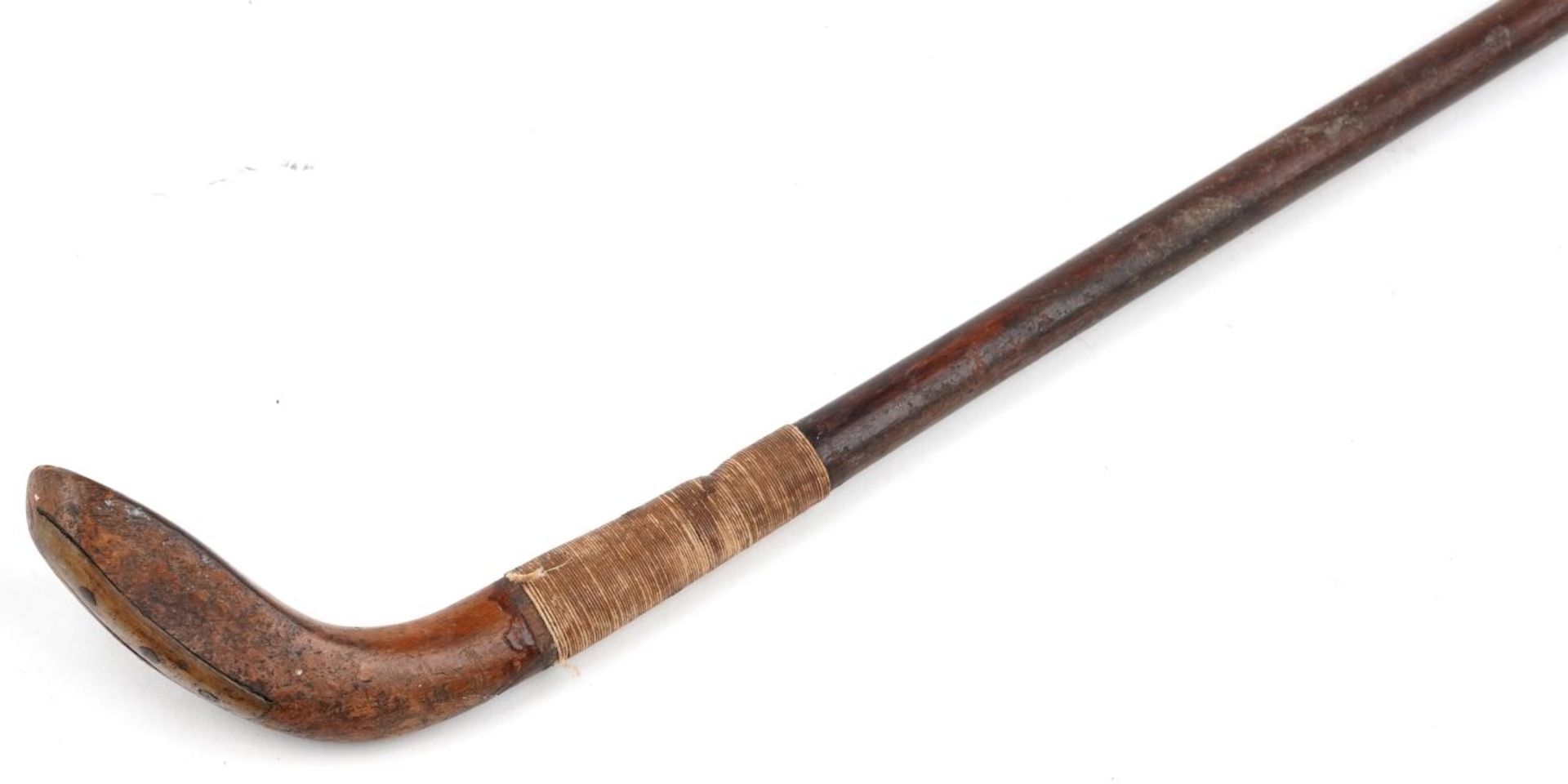 T Morris, early 19th century scared head Sunday golf club walking stick, 94cm in length : For