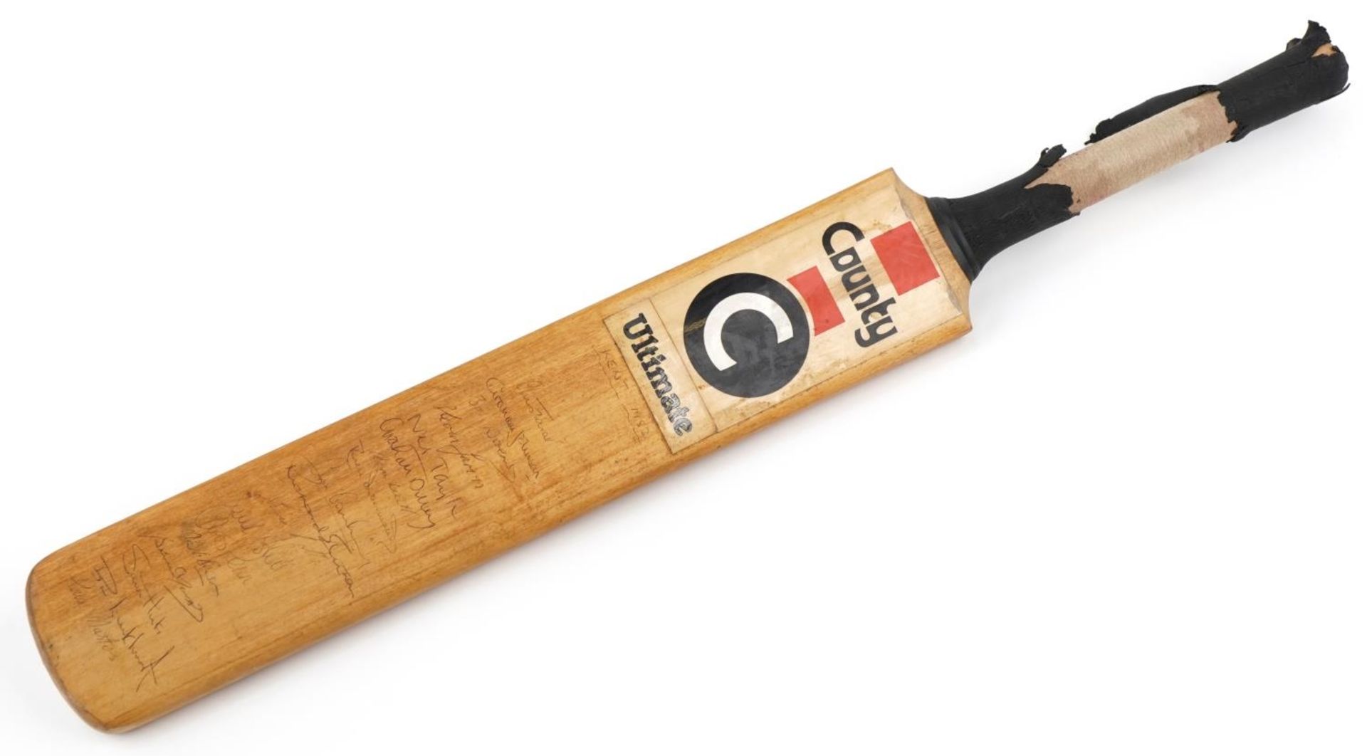 County Ultimate cricket bat signed by Kent cricketers, dated 1983, 85cm in length : For further