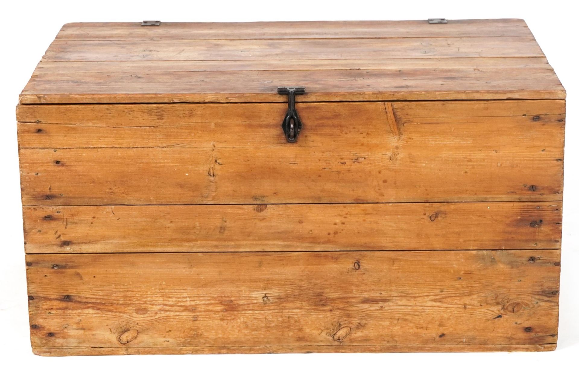 Large Victorian style waxed pine trunk with carrying handles, 46.5cm H x 91.5cm W x 60.5 D : For - Image 3 of 5