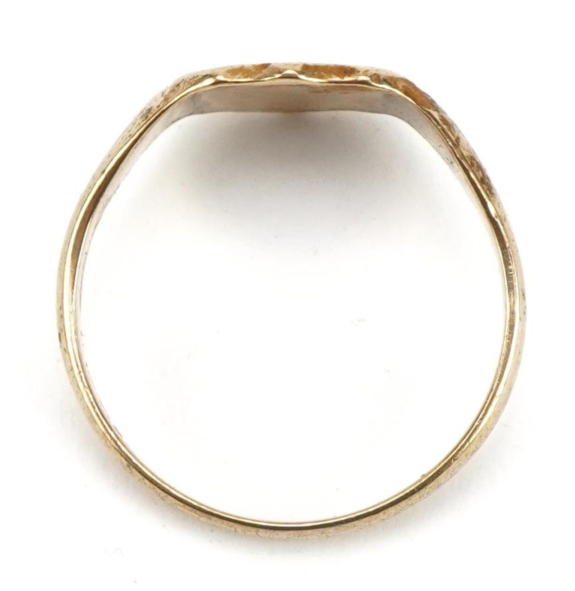 9ct gold shield shaped signet ring, size X, 4.2g : For further information on this lot please - Image 4 of 4