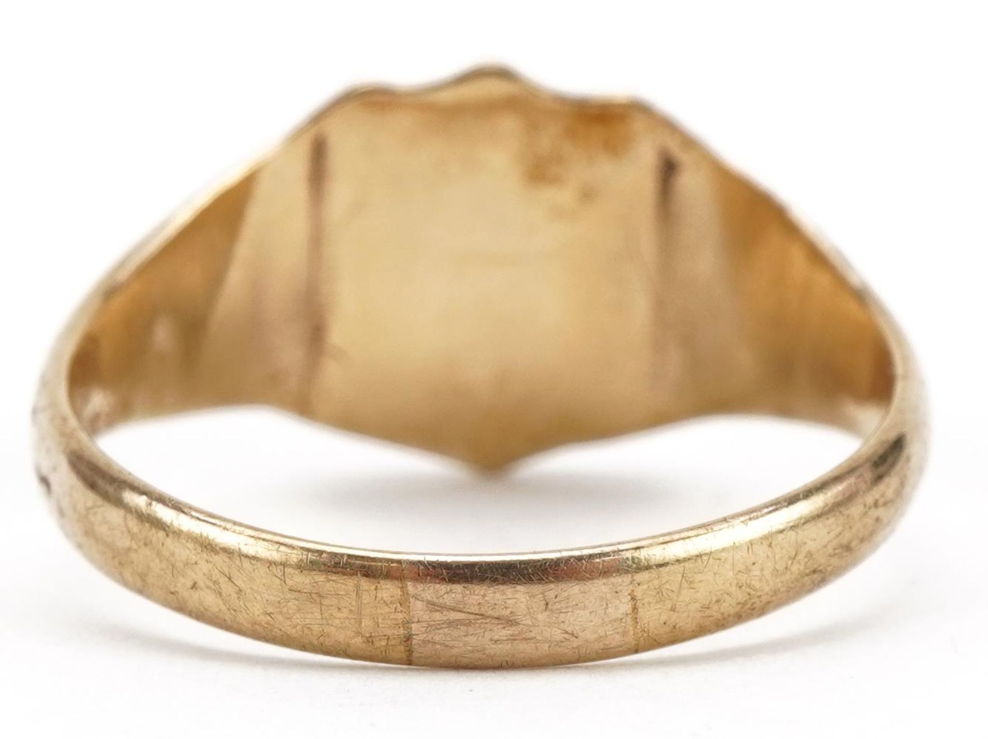 9ct gold shield shaped signet ring, size X, 4.2g : For further information on this lot please - Image 2 of 4