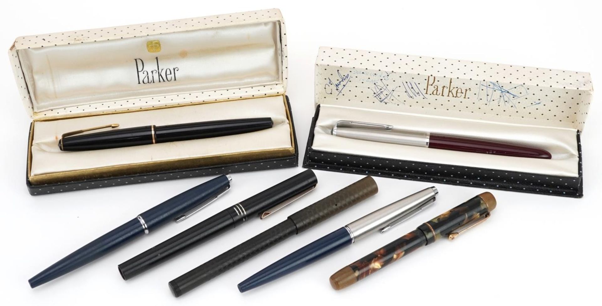 Vintage and later fountain pens including Parker, Bentley marbleised and Ty Phoo Tea, two with