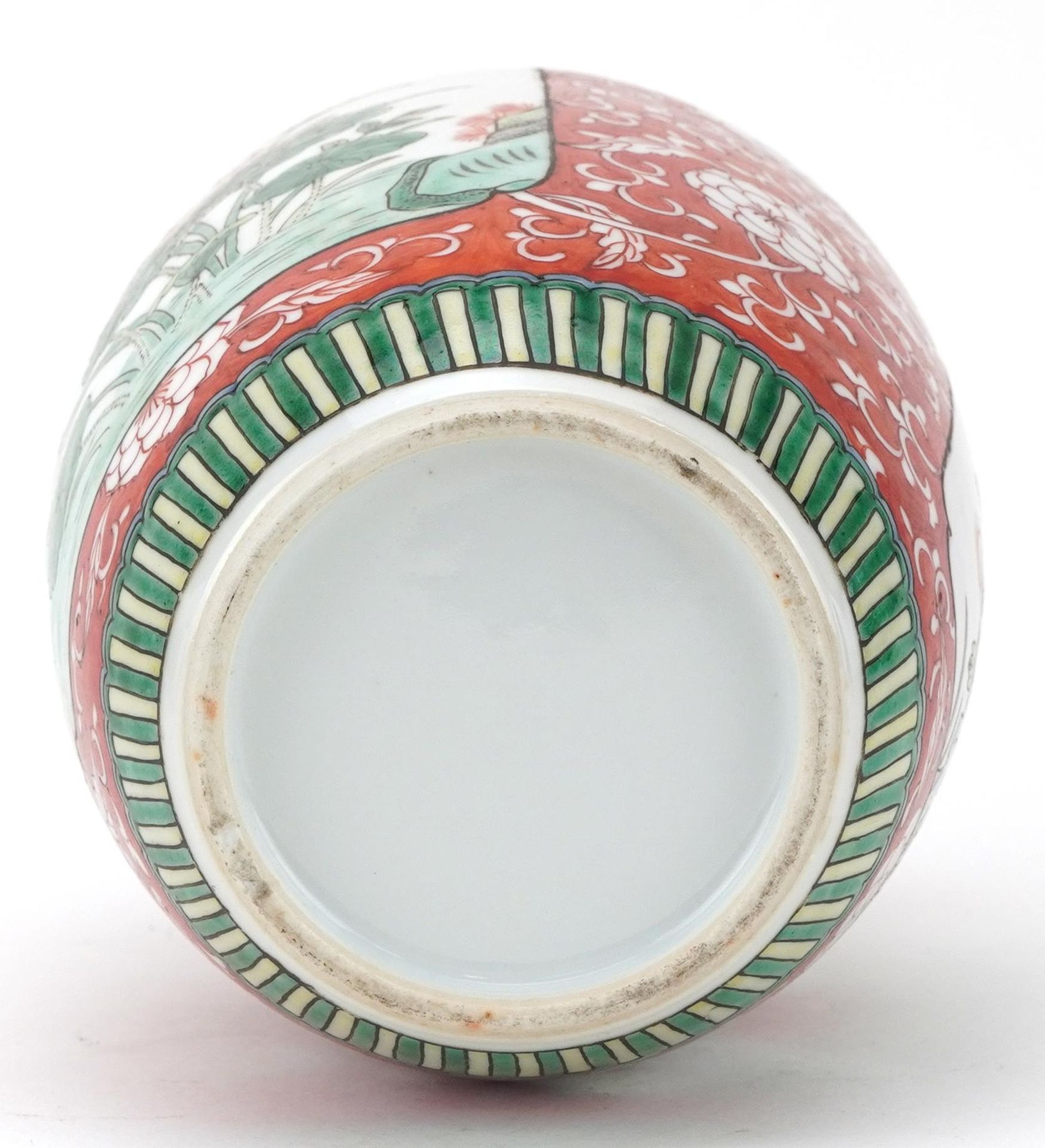 Chinese porcelain iron red ground ginger jar with cover hand painted in the famille verte palette - Bild 6 aus 6