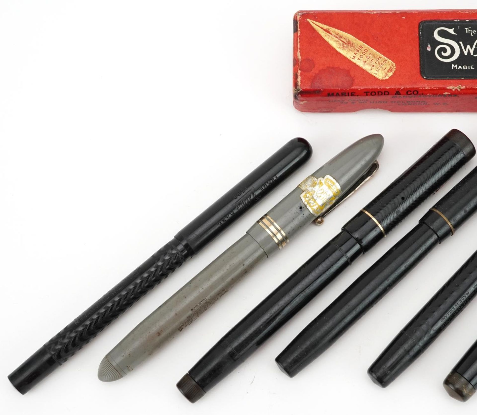 Seven vintage Swan self-filler or Leverless fountain pens, five with gold nibs, one with box : For - Image 2 of 4