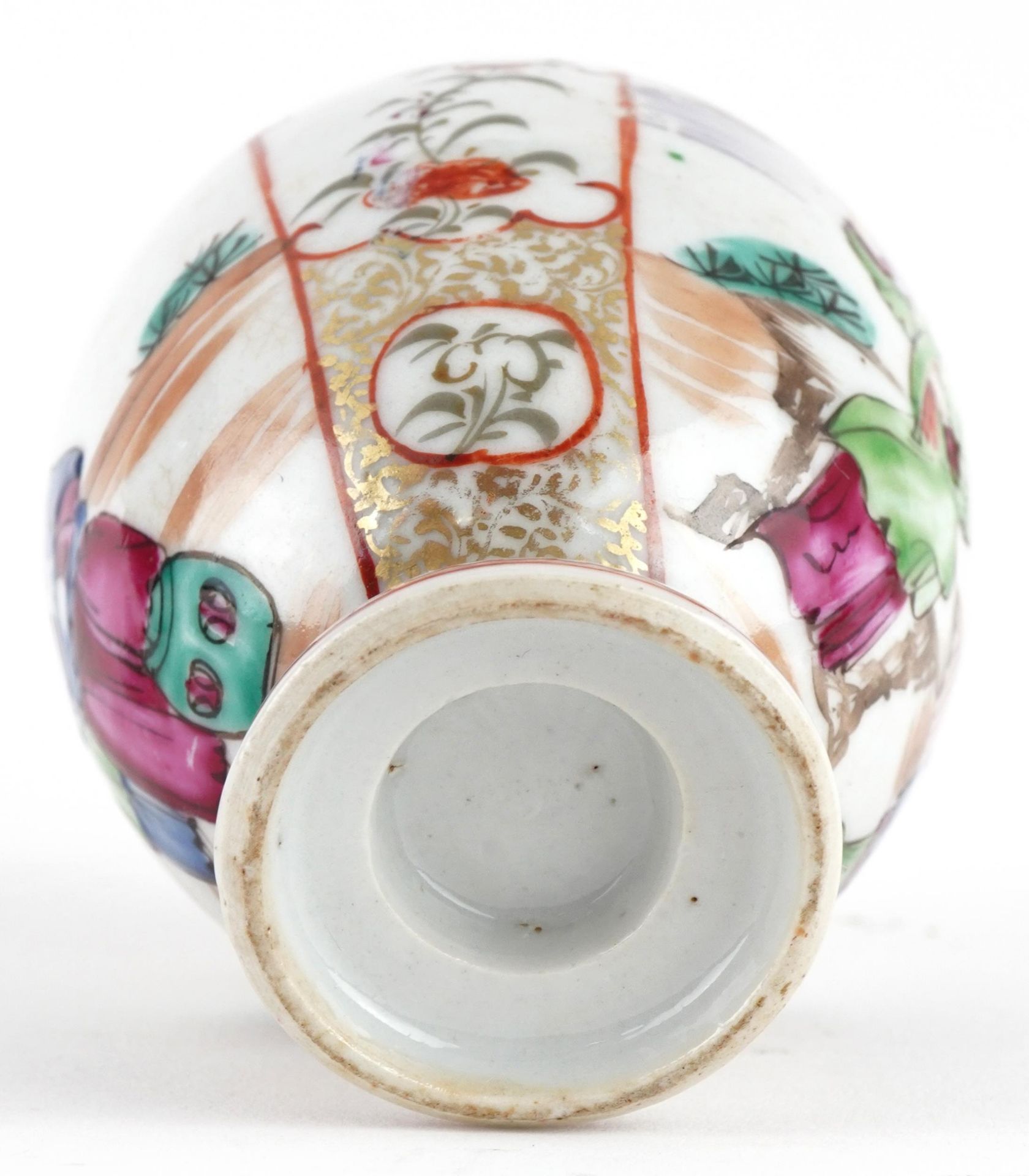 Chinese porcelain lidded tea caddy hand painted in the famille rose palette with figures, 12.5cm - Bild 6 aus 6