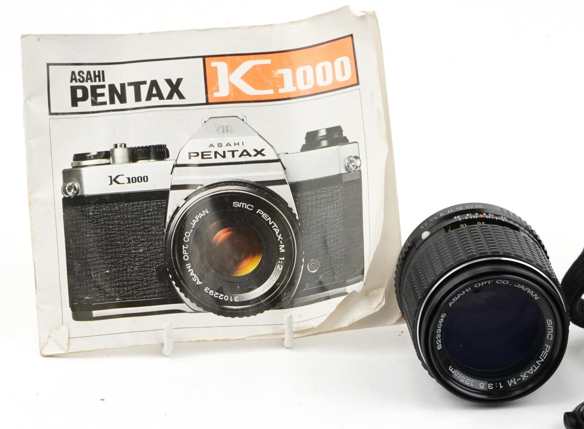 Pentax K1000 camera with additional lens : For further information on this lot please visit - Bild 2 aus 4