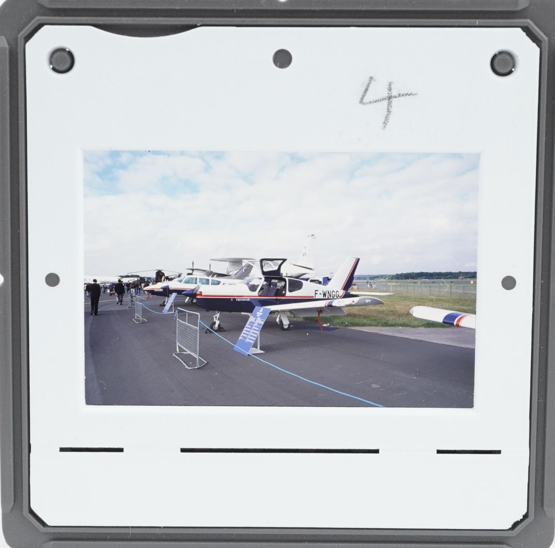 Large collection of aviation interest civil aircraft Kodak 35mm slides : For further information - Bild 8 aus 10