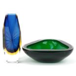 Murano Sommerso three colour glass vase and a Murano green glass triangular dish, the largest 22cm