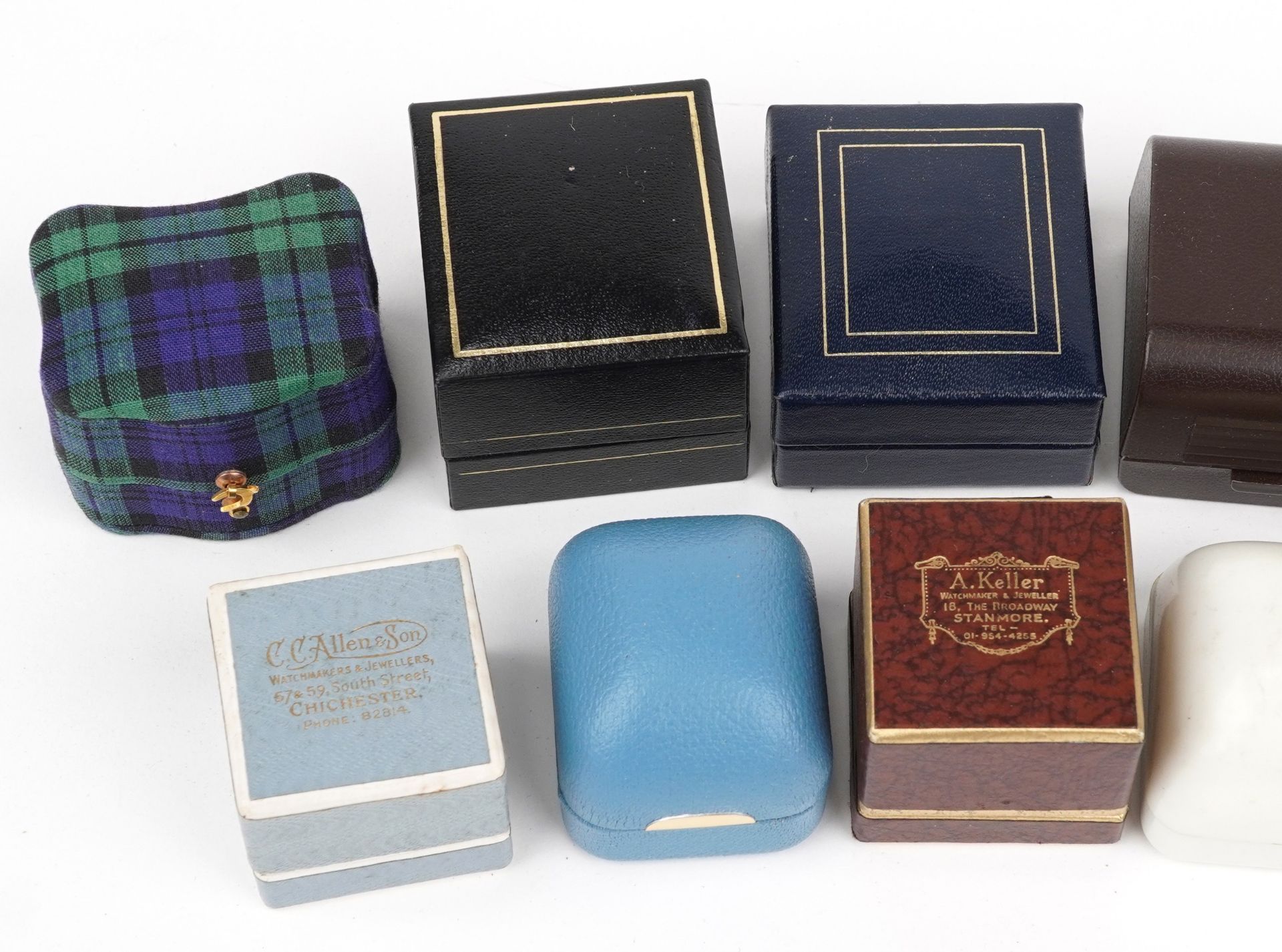 Twelve vintage and later ring boxes : For further information on this lot please visit - Image 3 of 4