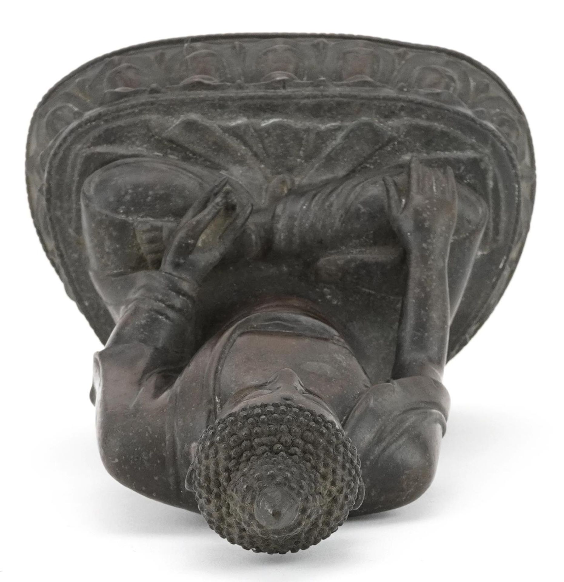 18th century Chinese bronze Buddha, 25cm high : For further information on this lot please visit - Image 5 of 6