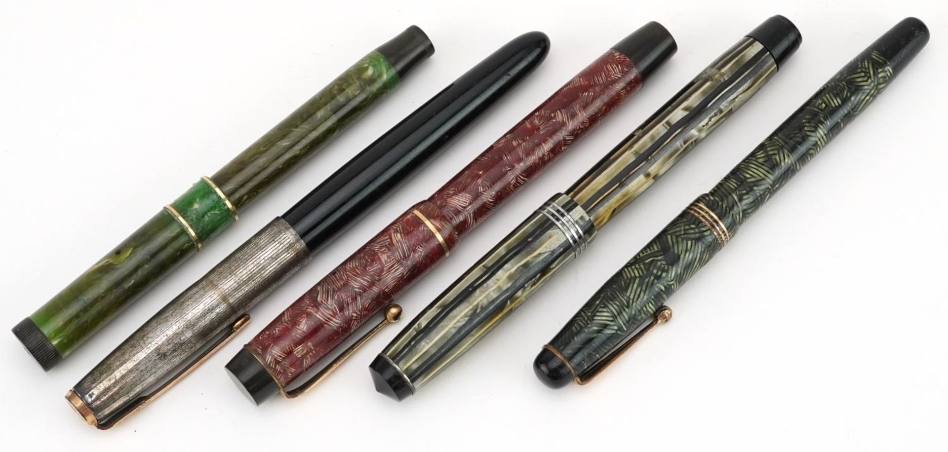 Five vintage Parker fountain pens, four marbleised, including Duofold, Lucky Curve and 51 with - Image 3 of 3