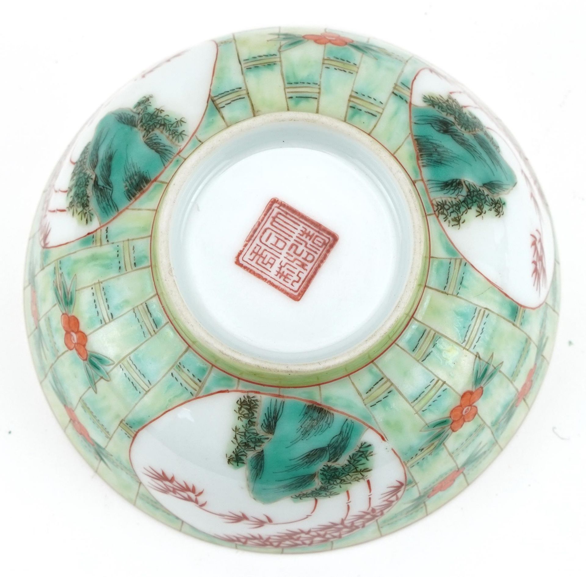 Chinese porcelain faux bamboo ground bowl hand painted with panels of pine trees, iron red seal - Bild 6 aus 7