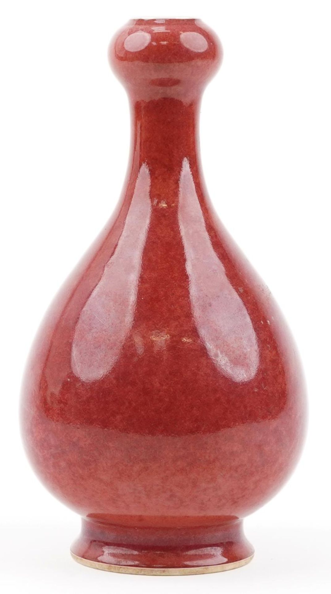 Chinese porcelain garlic head vase having a sang de boeuf glaze, six figure character marks to the - Bild 4 aus 6