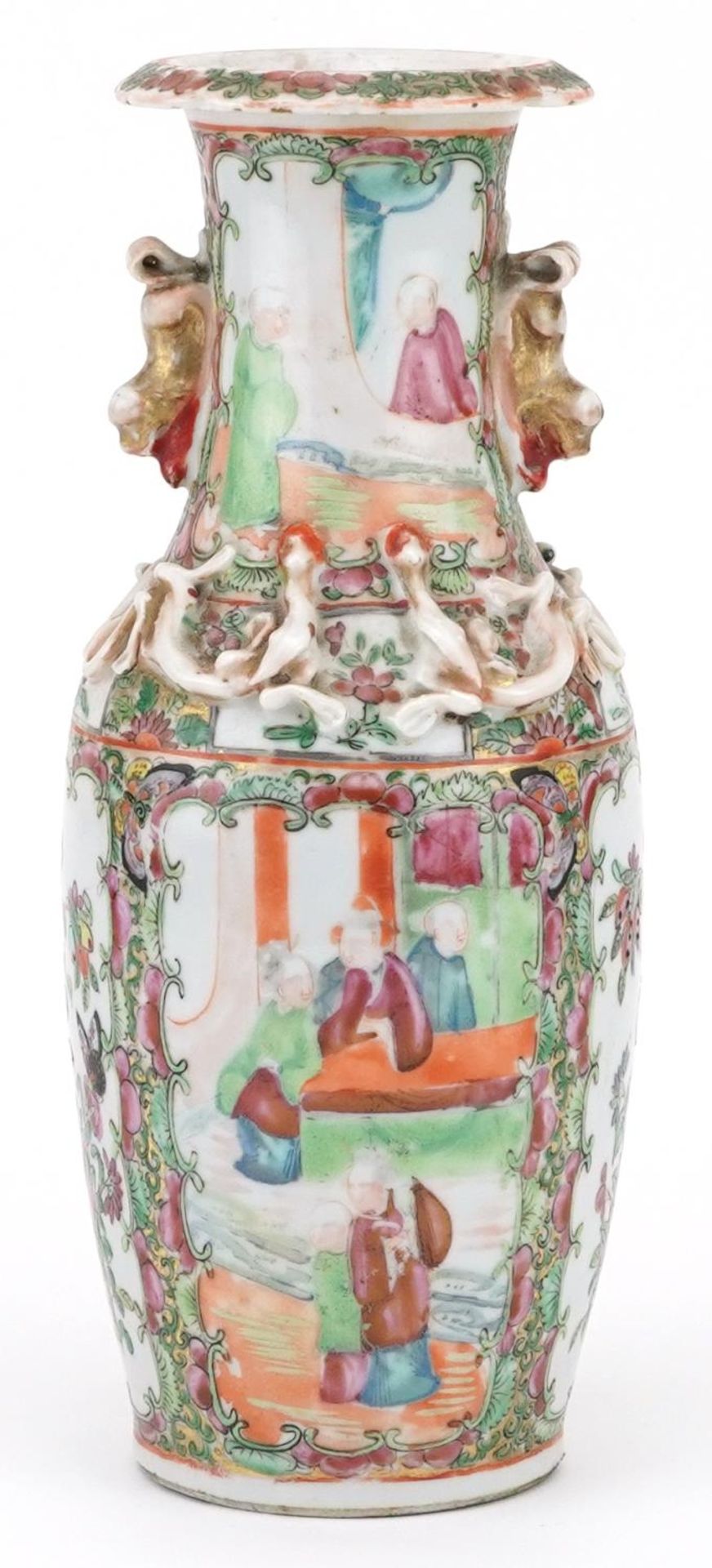 Chinese porcelain Canton vase with twin handles hand painted in the famille rose palette with - Bild 3 aus 6