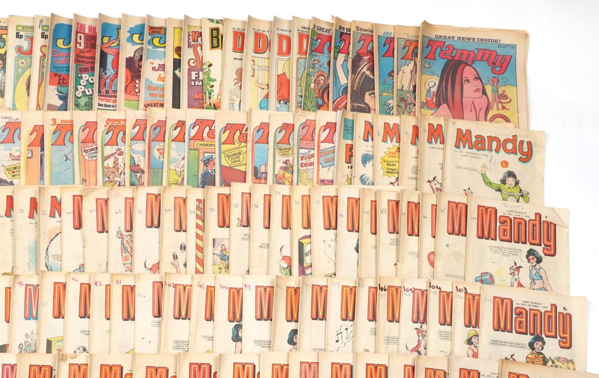 Large collection of vintage comics including Spellbound with number one, Beano, Bunty, Judy, - Bild 3 aus 5