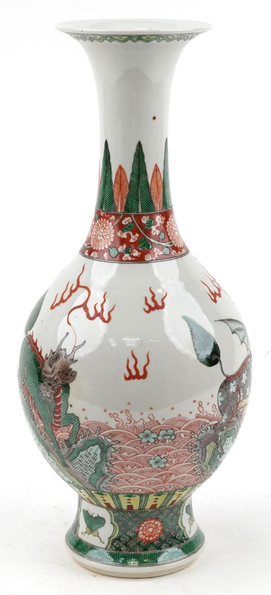 Large Chinese porcelain vase hand painted in the famille verte palette with mythical animals amongst - Bild 3 aus 6