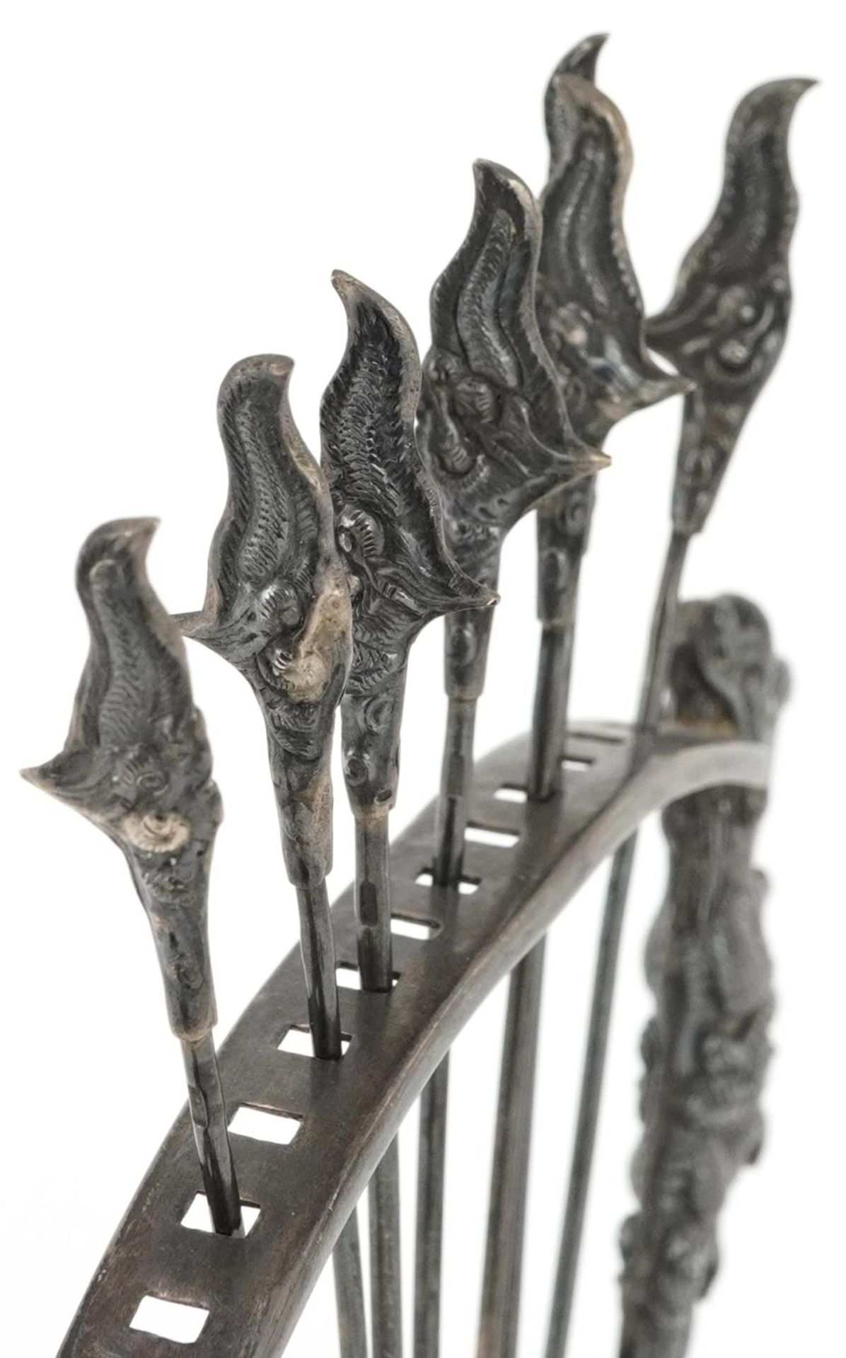 Vietnamese silver dragon cocktail stand, 12cm high x 13cm wide, 89.0g : For further information on - Image 4 of 9